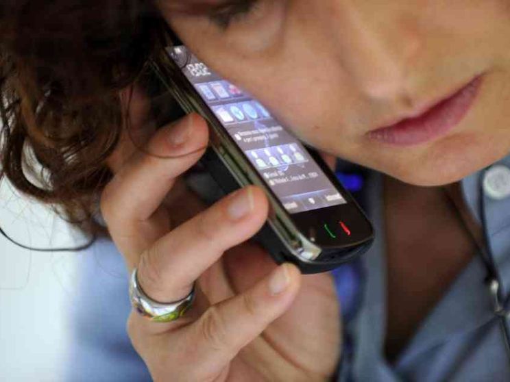 «Cerchi lavoro? Manda foto in costume». Multata azienda di Napoli