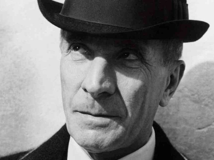 Buzzati e il varco che porta all’«altrove»