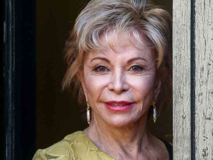 Isabel Allende: «Mia madre nel secolo delle pandemie»