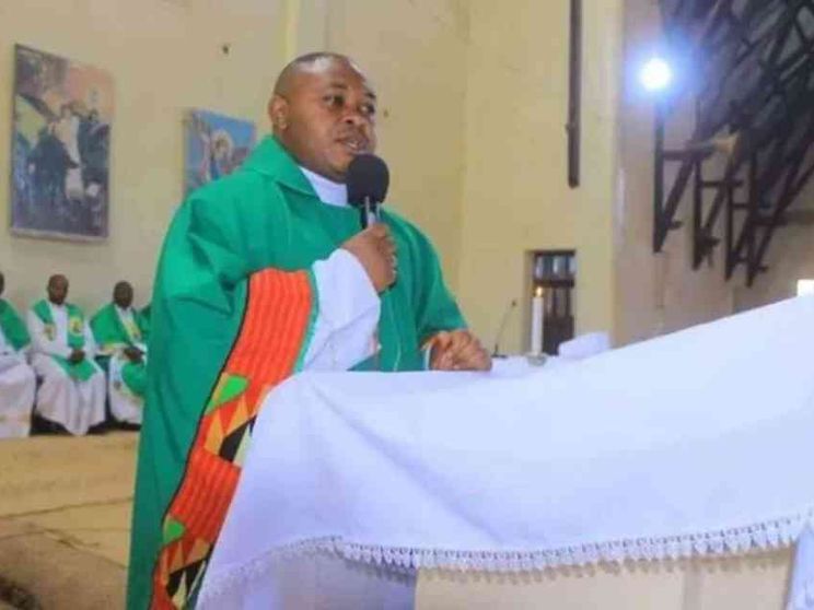 Terroristi uccidono padre Richard Masivi Kaser, ordinato sacerdote tre anni fa