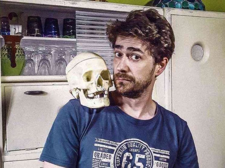 L'attore Scifoni: in ogni casa c'è una liana cui aggrapparsi. Il Papa insegna