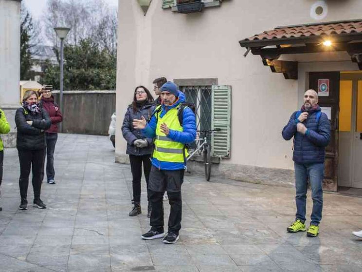 La diocesi rimuove dall’incarico il prete no-vax