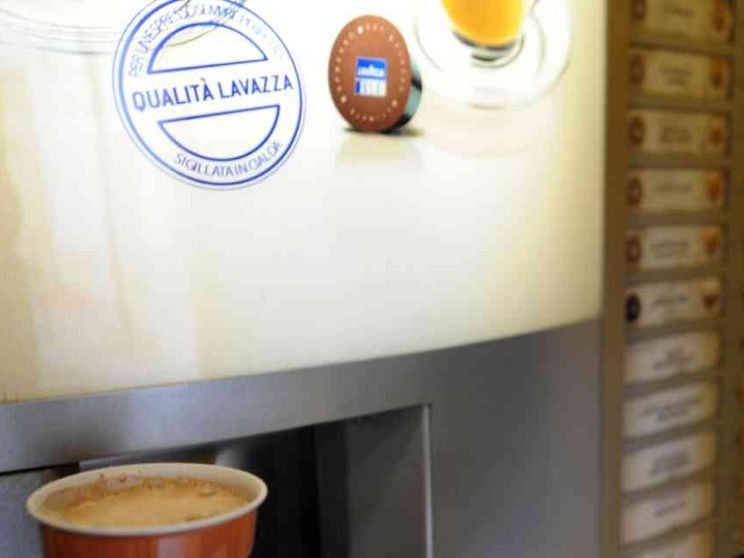 Lo smart working penalizza la distribuzione automatica