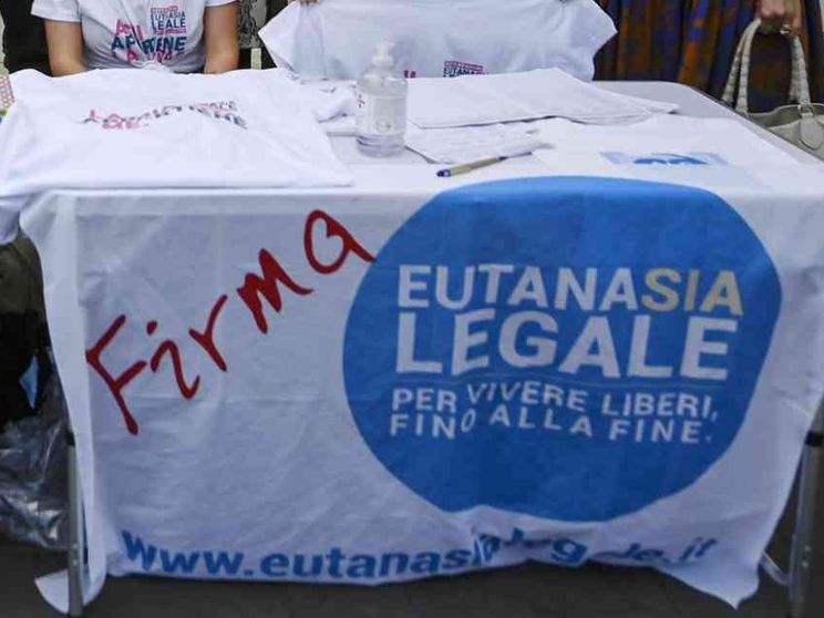 Giustizia, eutanasia, cannabis: gli 8 referendum