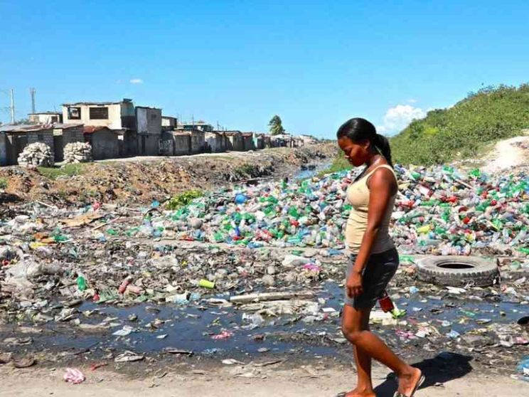 Il «Giardino di casa» degli Usa è ormai la pattumiera della plastica