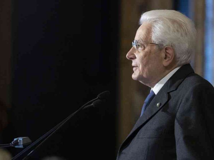 Dovere di voto: Cinque stelle tirati per le orecchie dalla Storia