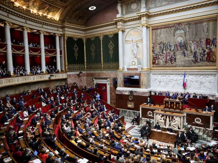 In Francia il limite per abortire allungato a 14 settimane