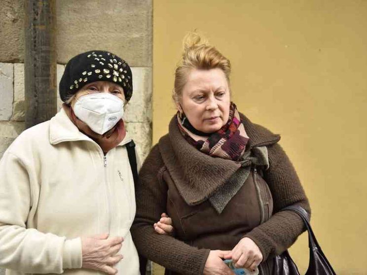 La voce delle badanti: temiamo per i nostri figli