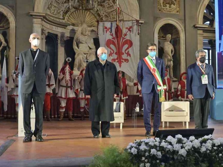 Firmata la Carta di Firenze, Bassetti: potente no alla guerra