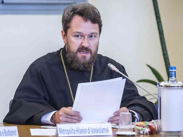Friburgo sospende da docente il metropolita Hilarion: non condanna la guerra