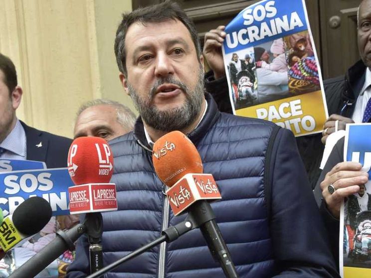Salvini dopo il caso della felpa: Putin indifendibile, tornerò in Polonia