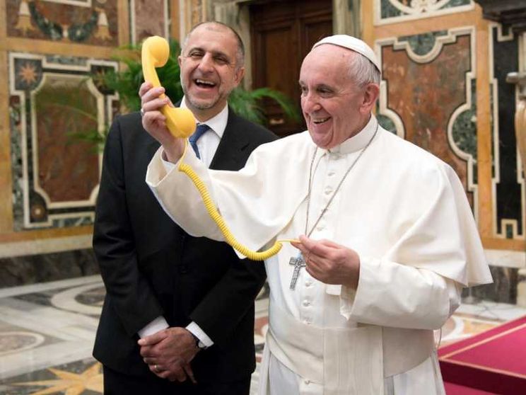 "Sono il Papa, come sta Antonio?": Francesco telefona a uomo malato
