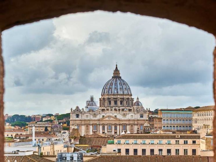 Promulgata la riforma della Curia romana: nasce il Dicastero per la Carità