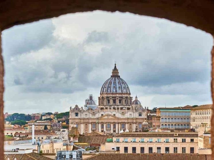 Promulgata la riforma della Curia romana: nasce il Dicastero per la Carità
