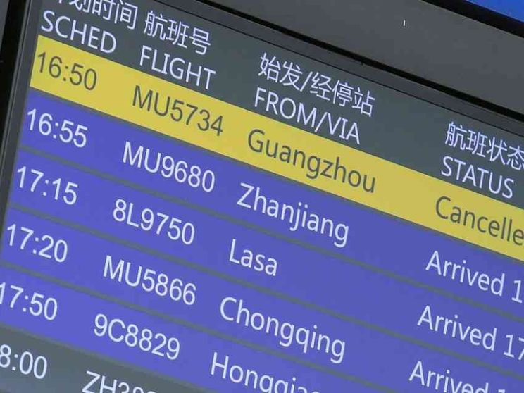 Si schianta aereo, tutti morti i 132 passeggeri