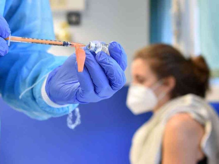 Il peso della (sotto)variante. Confronto aperto sulla quinta ondata