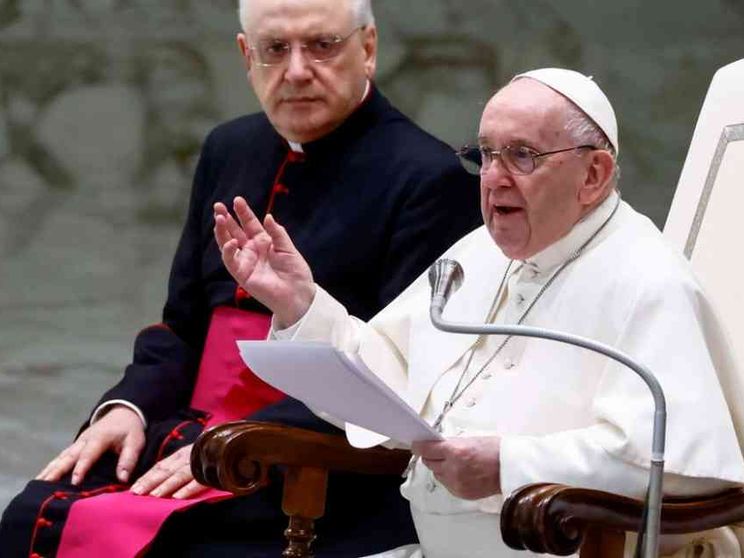 Il Papa: con la guerra tutto si perde, fare delle armi strumenti per la pace