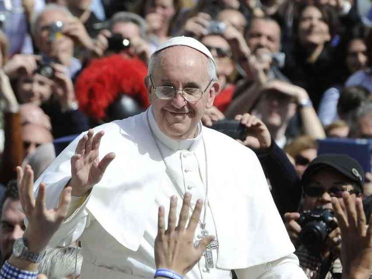 Papa Francesco grida contro le armi, ma i media (non tutti) lo snobbano