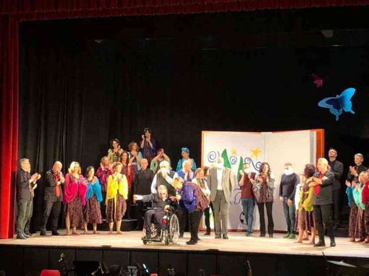 «Lui è Max!», in scena un’esplosione di vita dopo lo stato vegetativo