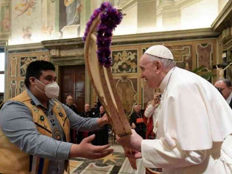 Il Papa ai popoli indigeni del Canada: dolore e vergogna per gli abusi