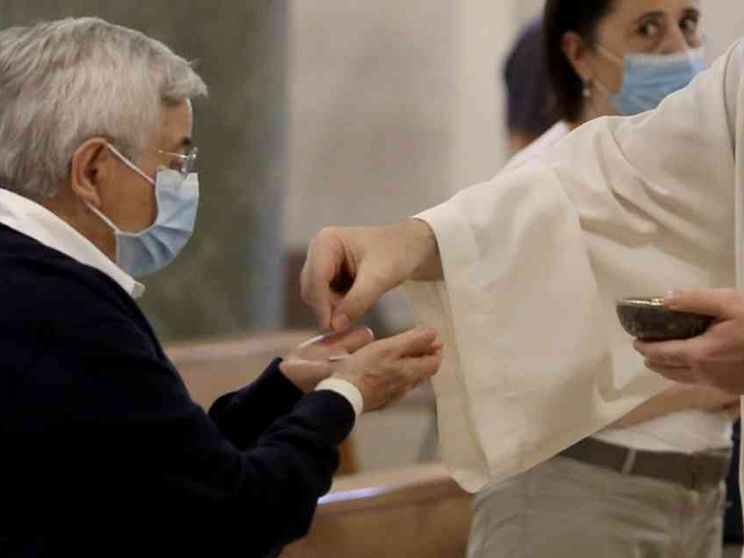 Le Messe in diretta tv e social di sabato 2 e domenica 3 aprile 2022