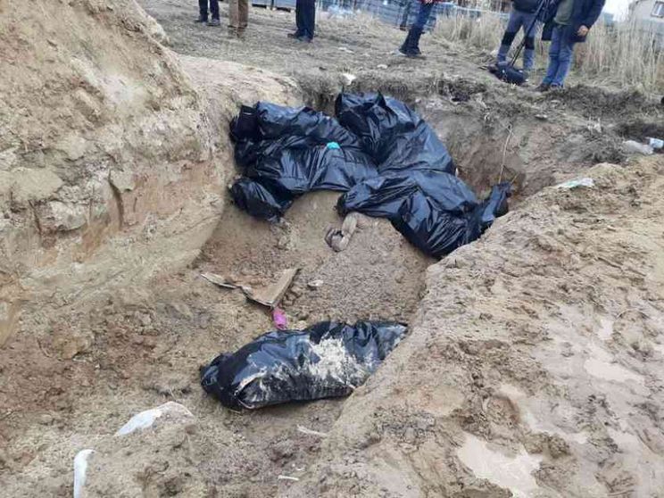 L'orrore di Bucha, ecco i testimoni di uccisioni e stupri