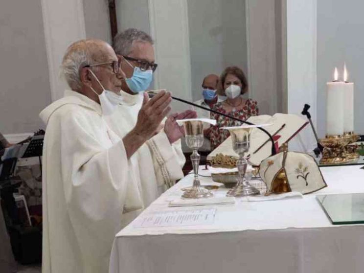 Don Vincenzo Della Corte, prete centenario nel cuore di Napoli