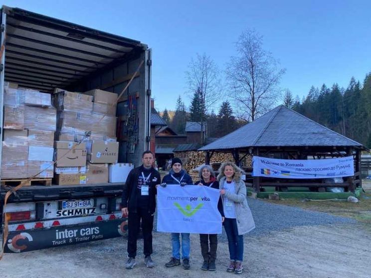 Un «Centro aiuto alla Vita» viaggiante e un tir di aiuti per le mamme profughe