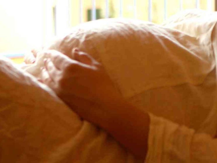 Spagna, la Corte suprema: maternità surrogata contro la dignità umana