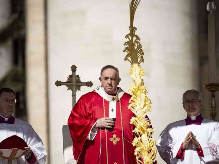 Il Papa: inizi una tregua pasquale per la pace, non per ricaricare le armi
