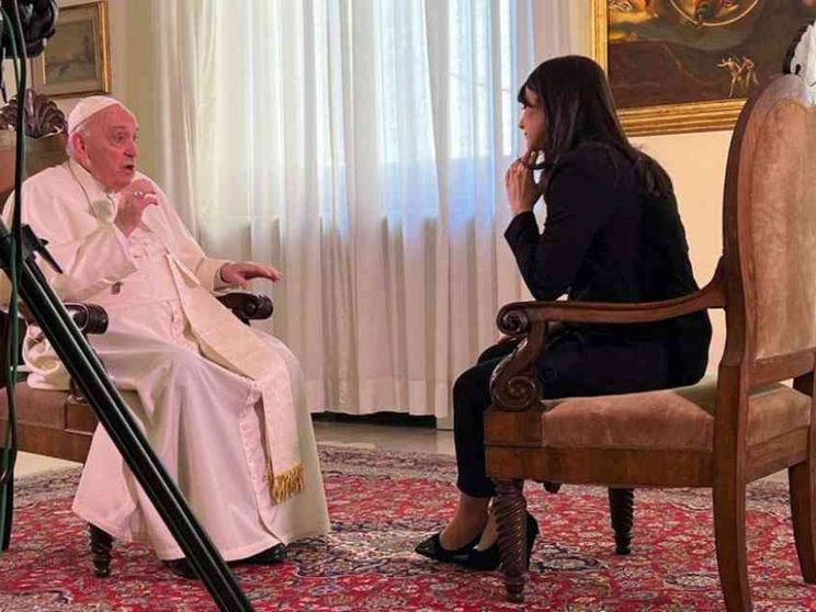 La guerra e la speranza: intervista tv del Papa per il Venerdì Santo
