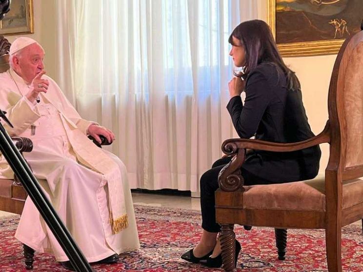 Il Papa: il mondo è in guerra, ha scelto Caino. Ma Dio non smette di salvarlo