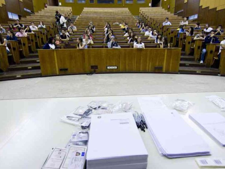 La laurea è a un passo ma gli chiedono di ricominciare dalle superiori