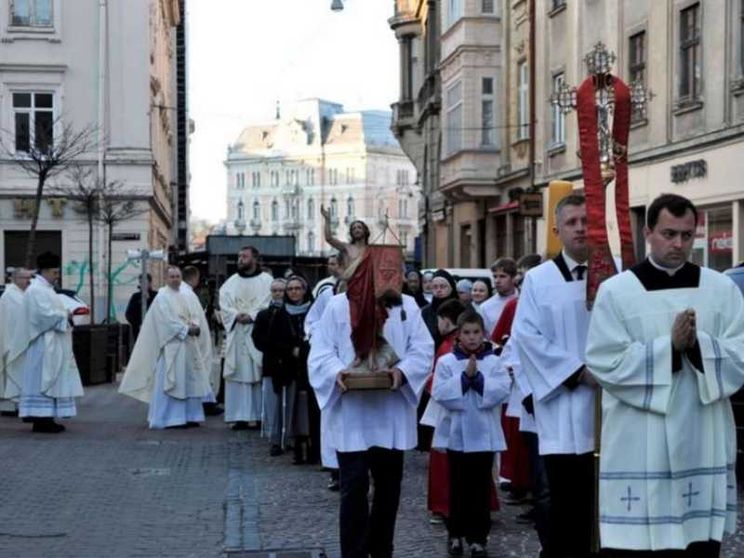 «Putin non rispetta neppure la nostra Pasqua di dolore»