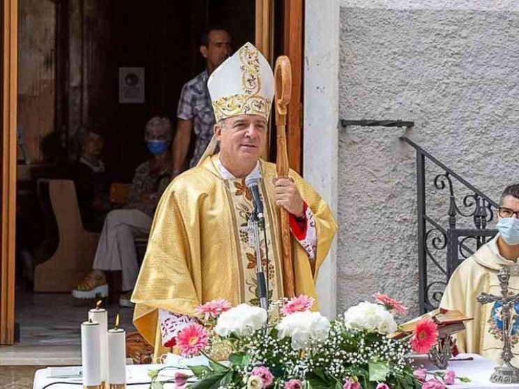 Panzetta: stop ai "fuochi" per sobrietà e rispetto dei profughi