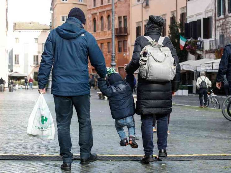 La Consulta: ai figli il cognome di entrambi i genitori