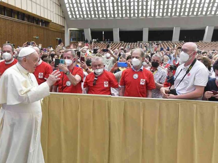 Papa Francesco: in Ucraina vediamo gli effetti devastanti della guerra