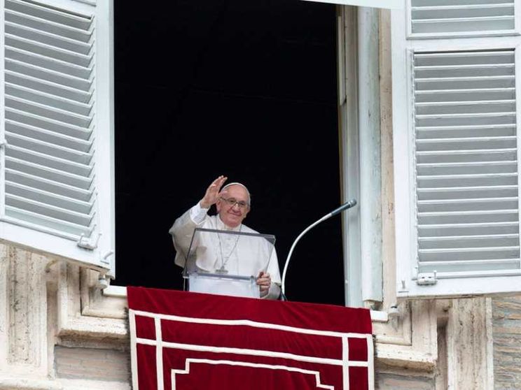 Il Papa: piango per le sofferenze del popolo ucraino. Chi cerca la pace?