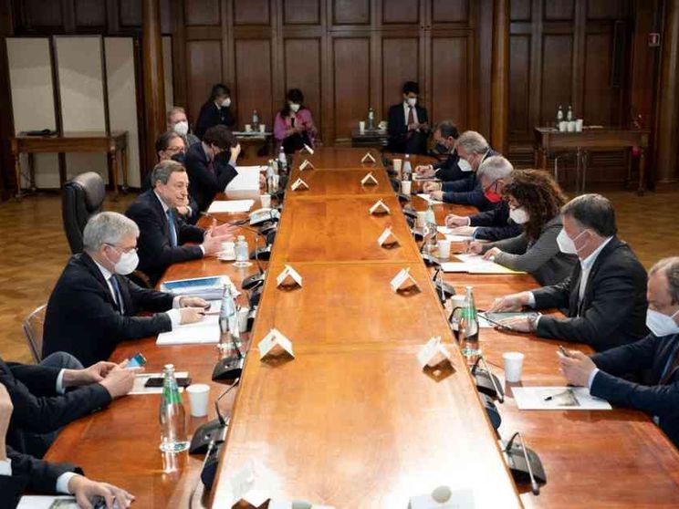 Dal cdm misure «eccezionali» per energia e aiuti