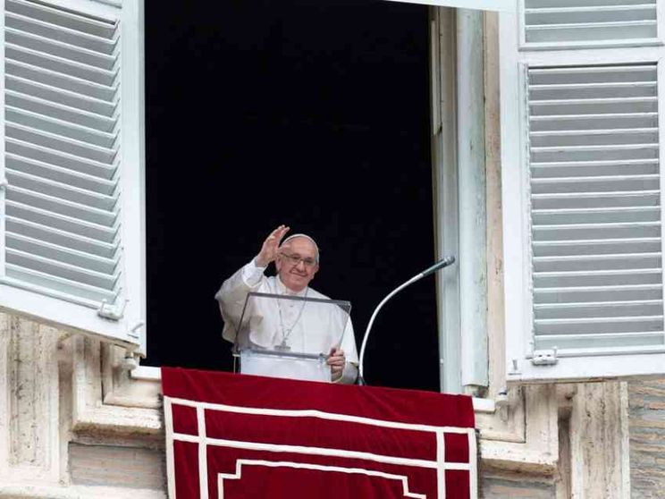 Il Papa: piango per le sofferenze del popolo ucraino. Chi cerca la pace?