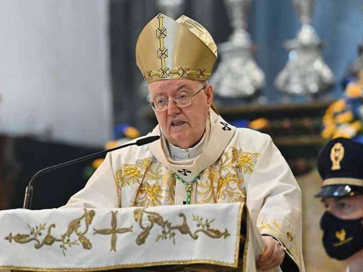 I 12 anni di monsignor Nosiglia a Torino: giovani, lavoro e Sindone