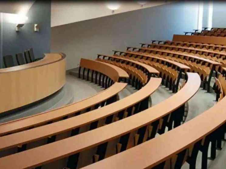 Aule di sughero e pannelli solari: sostenibilità pensata a scuola