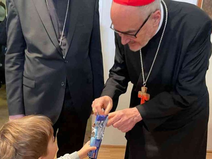 Il cardinale Czerny: in Ucraina orrore e paura. Ma anche artigiani di pace