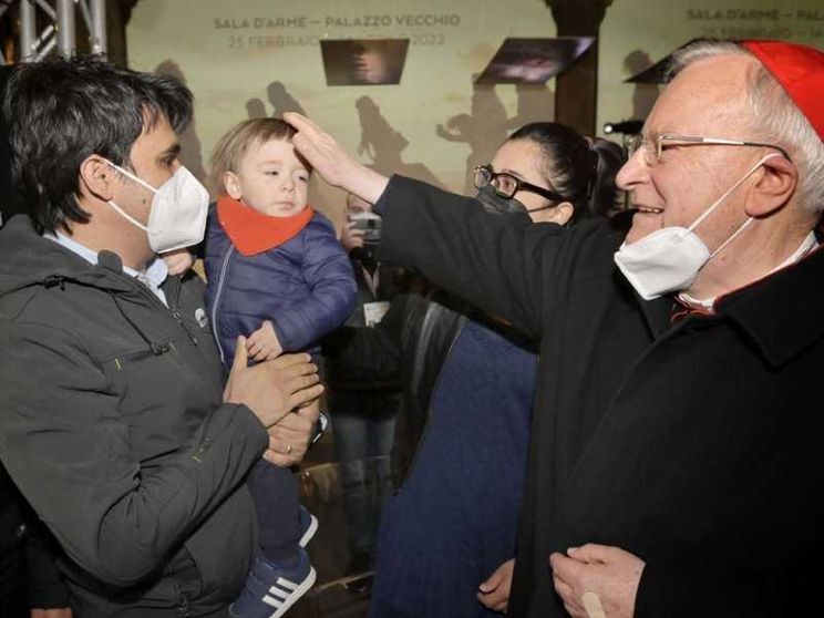 Il cardinale Bassetti: «No agli armamenti. L’Italia favorisca la pace»