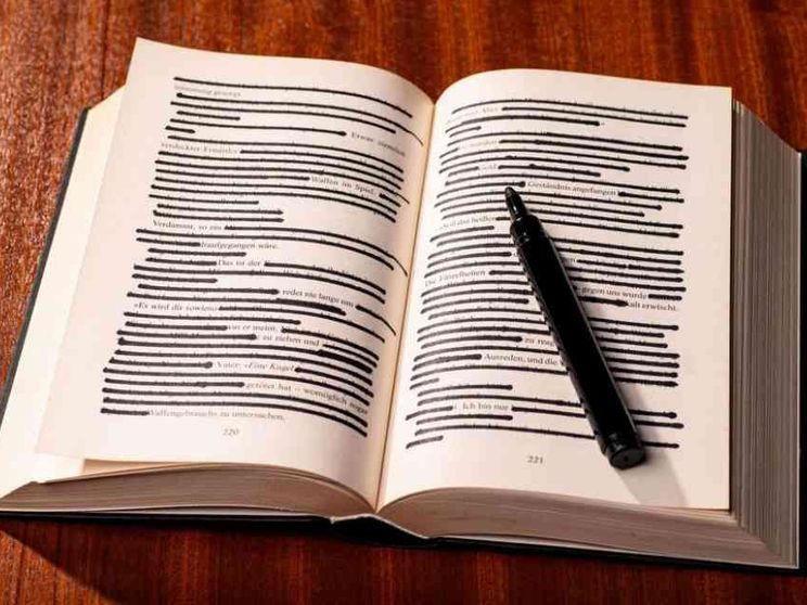 Guerra ai libri, nel 2022 la censura torna alla carica