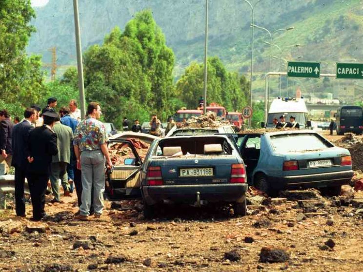 Nel bunker di Falcone e Borsellino: «Qui Palermo ritrova la memoria»
