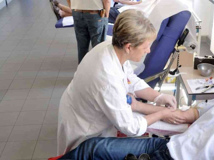 Sangue, le donazioni tornano a crescere dopo 10 anni: «Una risorsa»