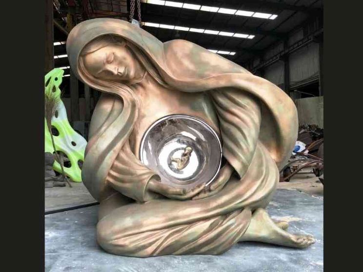 "Donne grembo del mondo": domenica 29 maggio benedetta la statua