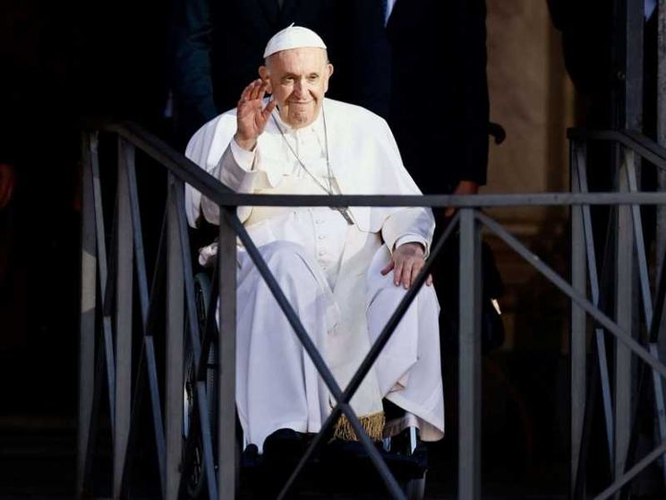 Il Rosario per la pace con il Papa: la preghiera può cambiare le sorti del mondo
