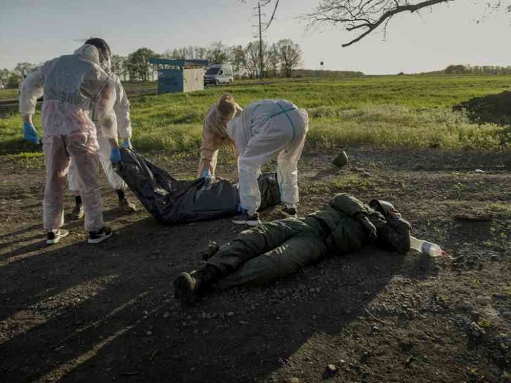 I volti straziati dei morti russi svelano la menzogna della guerra